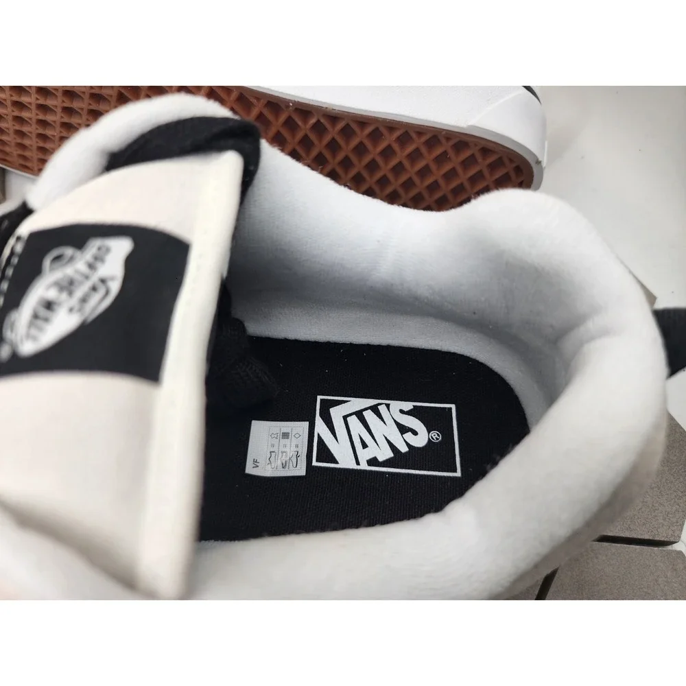 Vans Knu Skool Suede White Black  Size US 13 Men's New Rare Panda Sneakers